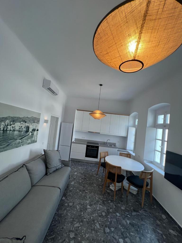 Kostantis Town Suites Mykonos Town Экстерьер фото